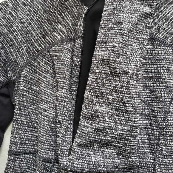 Lululemon sweater with sleeve holes - Picture 7 of 13